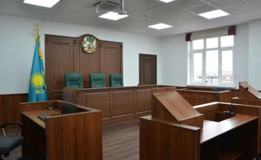 Экс-сотрудников FlyArystan осудили  за хищение средств